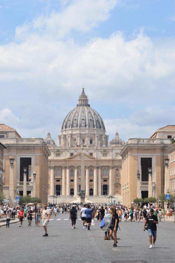 Timeroma Vatican Luaran gambar